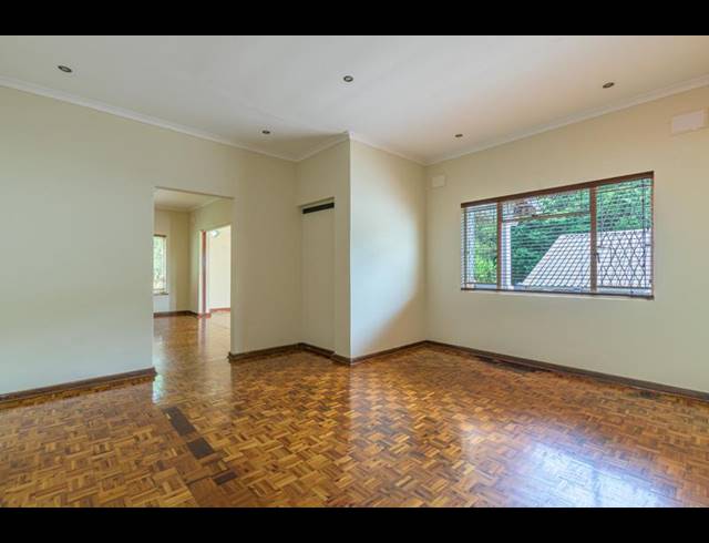 5 BEDROOM HOUSE FOR SALE IN BOUGHTON